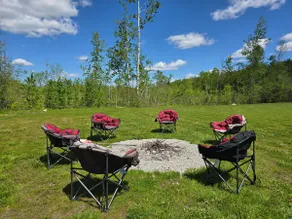 Privacy, Minutes to Beaches/Orillia/Casino Rama - Image 4
