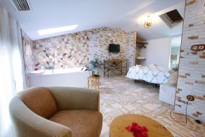 Gestión Iberica Cuencaloft Apartments, Apt. - Image 3