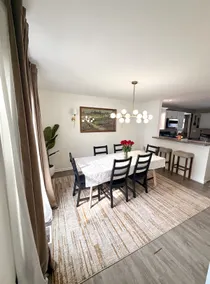 Cozy Getaway - spacious home 15 min to Notre Dame - Image 2