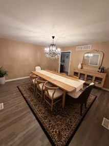 Cozy Getaway - spacious home 15 min to Notre Dame - Image 5