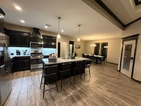 15 Min to Fort Sill • 5BR Sleeps 12 • Game Room - Image 3