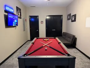 15 Min to Fort Sill • 5BR Sleeps 12 • Game Room - Image 2