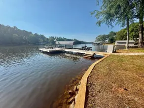 Lakeside Lodge: Hot Tub, Fire Pit & Pet | Slps 12 - Image 5