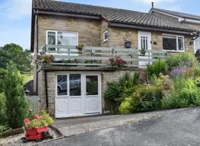 Ladybird Lodge - Image 2