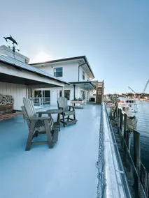 Waterfront Apartment - Image 4