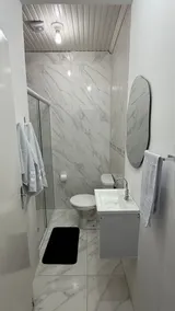 Complete flat in an excellent location - Image 3