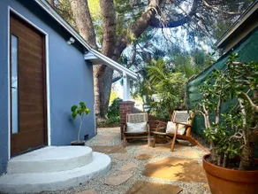 Private Palm Oasis in Lake Balboa - Image 3
