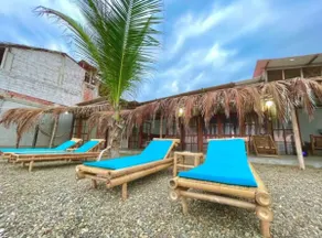 Oceanfront beach house, pool and grill - Image 3