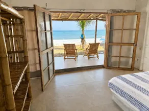Oceanfront beach house, pool and grill - Image 5