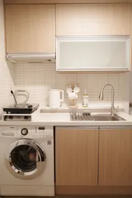8-Minute Walk from Hapjeong Station; Mangwon Market; Hongdae; Near YG; Legal Accommodation; 2 Bedrooms, 1 Bathroom; Exclusive Use - Image 3