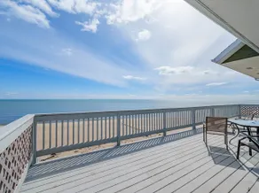 Lake Huron Beachfront · Game Room · Sleeps 10 - Image 3