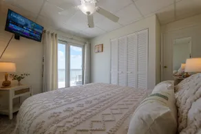 Lake Huron Beachfront · Game Room · Sleeps 10 - Image 5