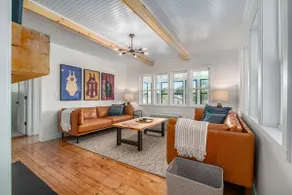 Farmhouse: Walloon Lake Getaway walk to Beach - Image 2