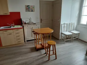Delightful, Independent Monjolicoin Studio Apartment - Image 5