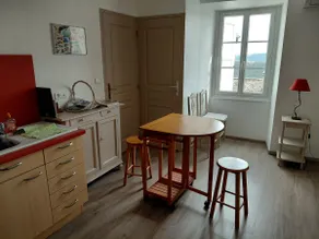 Delightful, Independent Monjolicoin Studio Apartment - Image 4