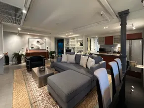 Grand Loft 30 Langsuan | 150SQM Design Residence - Image 4