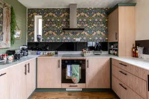 Easter Grove - 3-Bed House with Garden & Parking - 15 min to Bath Centre - Image 4