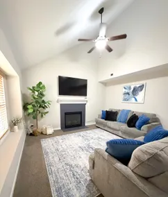 Montrose Place | New Luxe Retreat Near KU + KC - Image 3