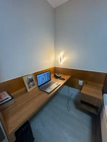 Flat Crystal Place - Image 2