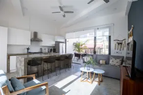 Vista Victoria - Townhouse #1 - Image 2