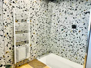 Malibu - Suite in residence with swimming pool - Image 3