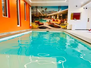 Malibu - Suite in residence with swimming pool - Image 4