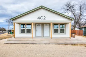 The Haven 402 • Fresh & Stylish Stay - Image 5
