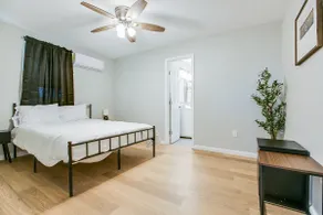 The Haven 402 • Fresh & Stylish Stay - Image 2