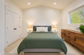 Midtown Suite Escape | Central, New Guest House - Image 3