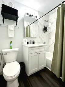 Modern & Relaxing Apt for 4 | Near City+Airport - Image 5