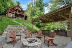 Blue Ridge Mts | Log Cabin | Pond | Pet friendly - Image 2