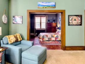 Entire 1st Floor Apartment - 12 min to Pittsburgh! - Image 5