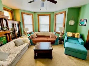 Entire 1st Floor Apartment - 12 min to Pittsburgh! - Image 3