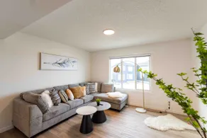*Entire stylish House*Near WEM/3 Beds/AC!/Sleep 6 - Image 2