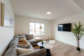 *Entire stylish House*Near WEM/3 Beds/AC!/Sleep 6 - Image 4
