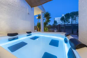 Vacalm Villa Judit - Beachfront Villa with Pool, Spa, BBQ, Fire Pit & Mini Golf - Image 3
