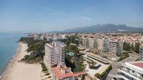 Vacalm Villa Judit - Beachfront Villa with Pool, Spa, BBQ, Fire Pit & Mini Golf - Image 5