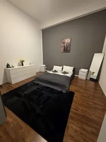 Urban loft with gallery & XXL sofa bed - Image 2