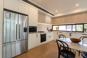 House Banarung Coastal Residence - Image 4