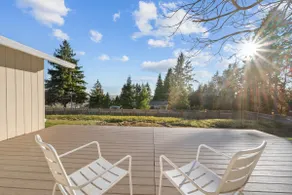 Oregon Wine Country Hillside Retreat - Image 5