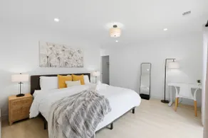 NEW! Cozy & Quiet 4BR near Meta&Tesla | Central AC - Image 3