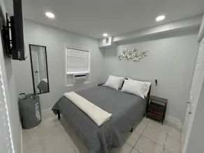 Brandon Private Home w/ Pool & Patio - Image 2