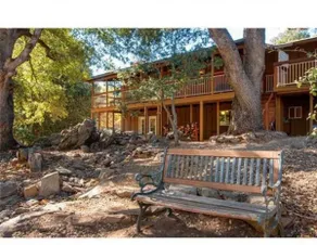 Wolf Den retreat on 20 acres - Image 2