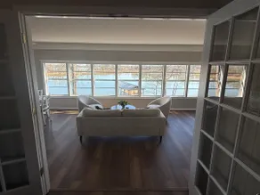 Weiss Choice charming lake house w/ stunning views - Image 2