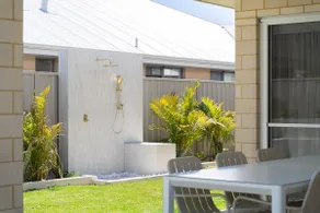 Brand New Retreat with Cubby house - Image 4