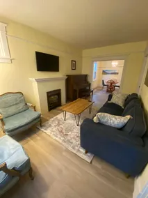 Charming home in Lethbridge - Image 2