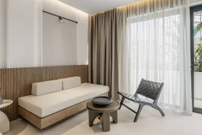 Hospi Living Stalis Beachfront Suite w Jacuzzi 2 - Image 2