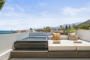 Hospi Living Stalis Beachfront Suite w Jacuzzi 2 - Image 3