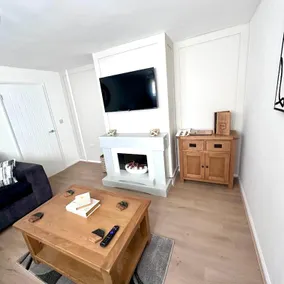 Durham House - Image 4