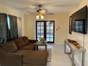 Orlando Urban Oasis - 5BR 2BA - Image 2